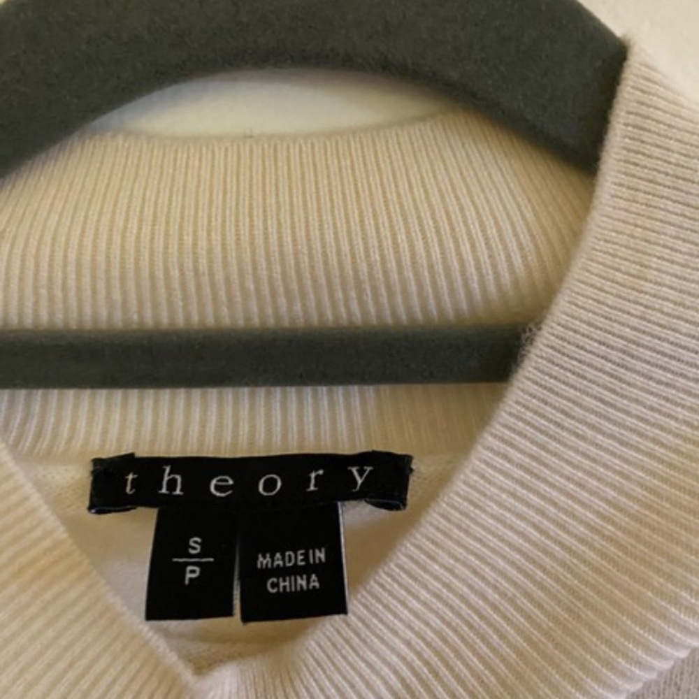 Theory Basic Sweater Tee Wool - image 4